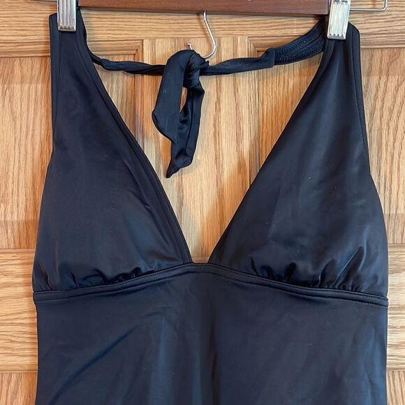GAP Body One Piece Swimsuit - Picture 6 of 9